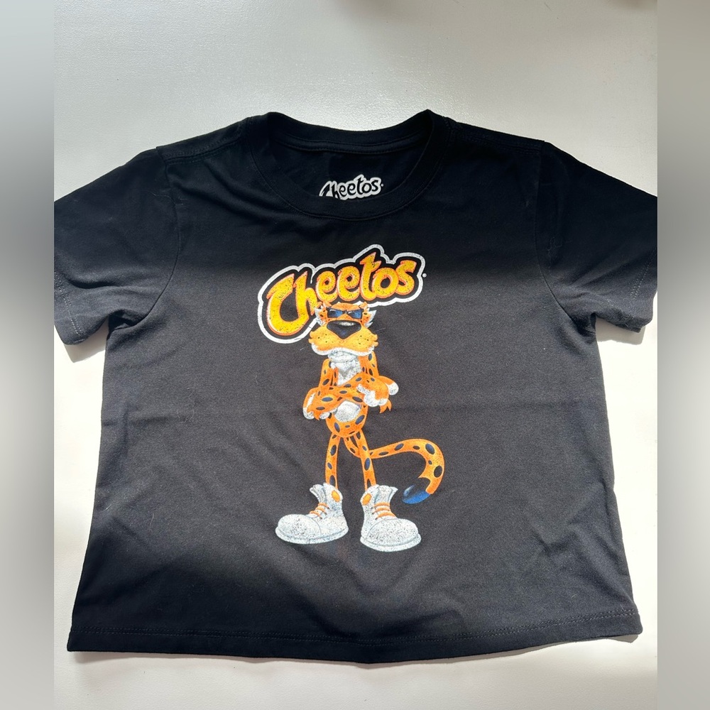 Cheetos crop t-shirt size medium